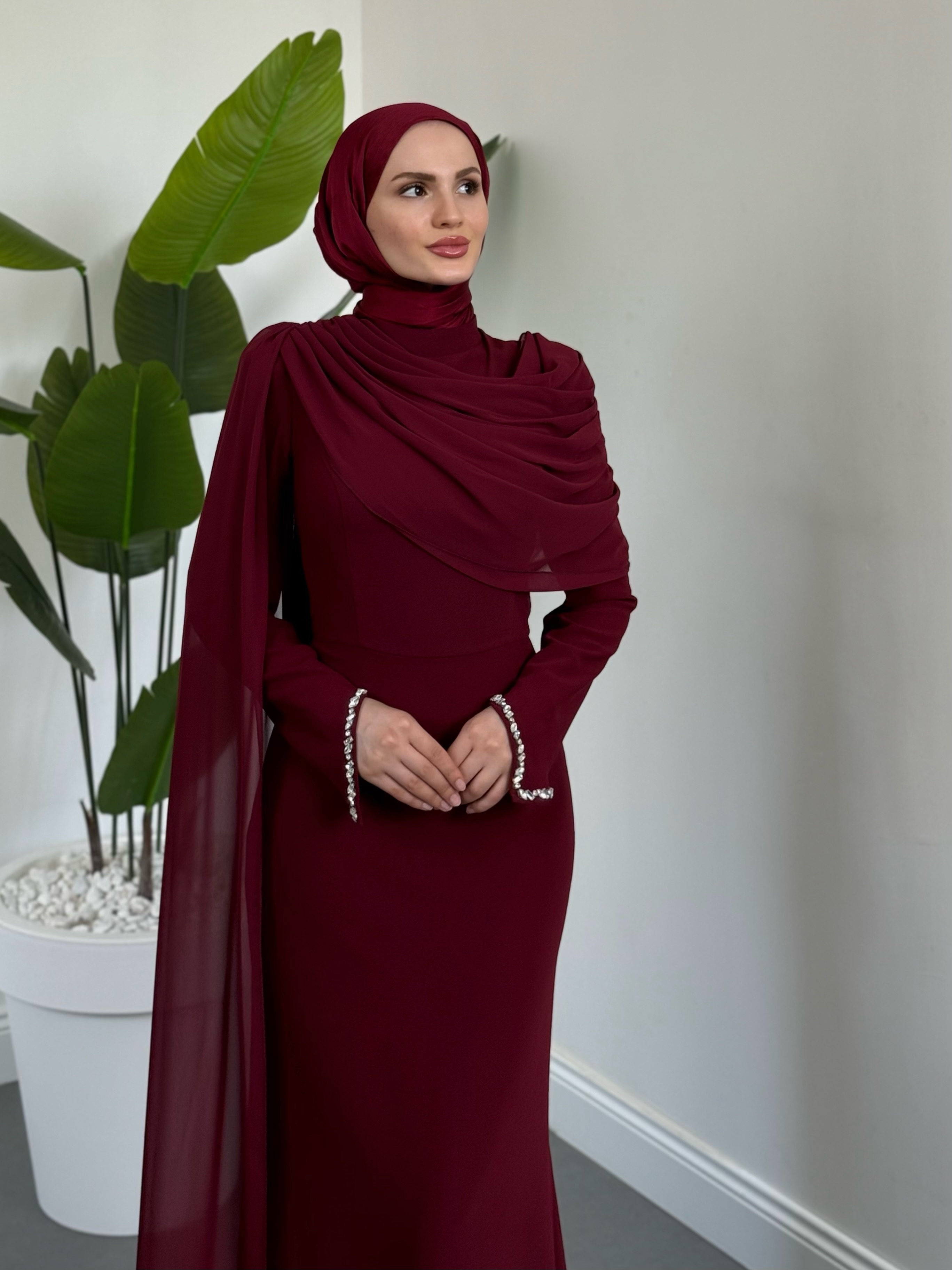 Vasinta Önden Drapeli Pelerinli Balık Abiye Bordo